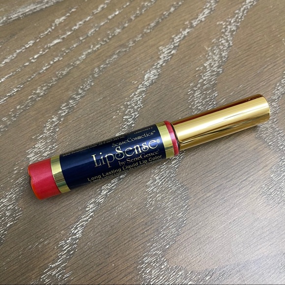 {PLUMERIA LIPSENSE} - Picture 2 of 4